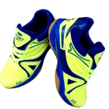 G046 Green training shoes
